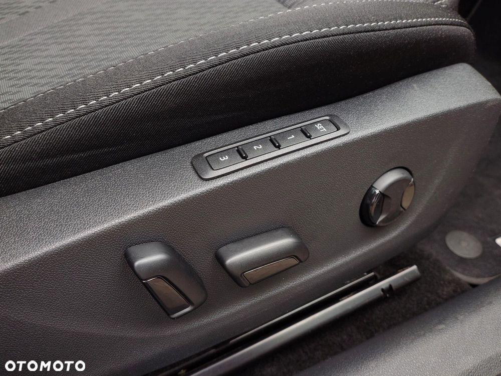 Skoda Octavia 2.0 TDI Style DSG - 19