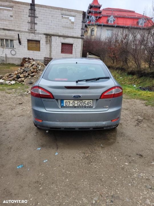 dezmembrez ford mondeo ghia - 7