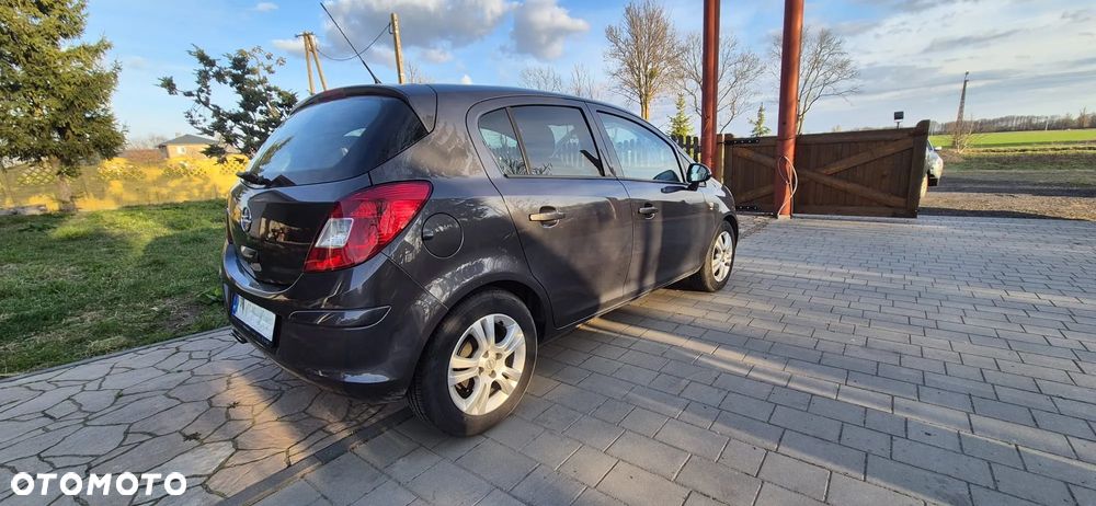 Opel Corsa - 3