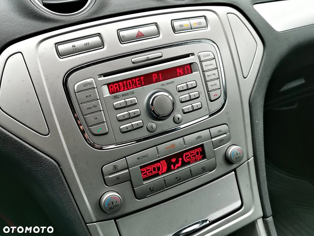 Ford Mondeo 2.0 Titanium - 19