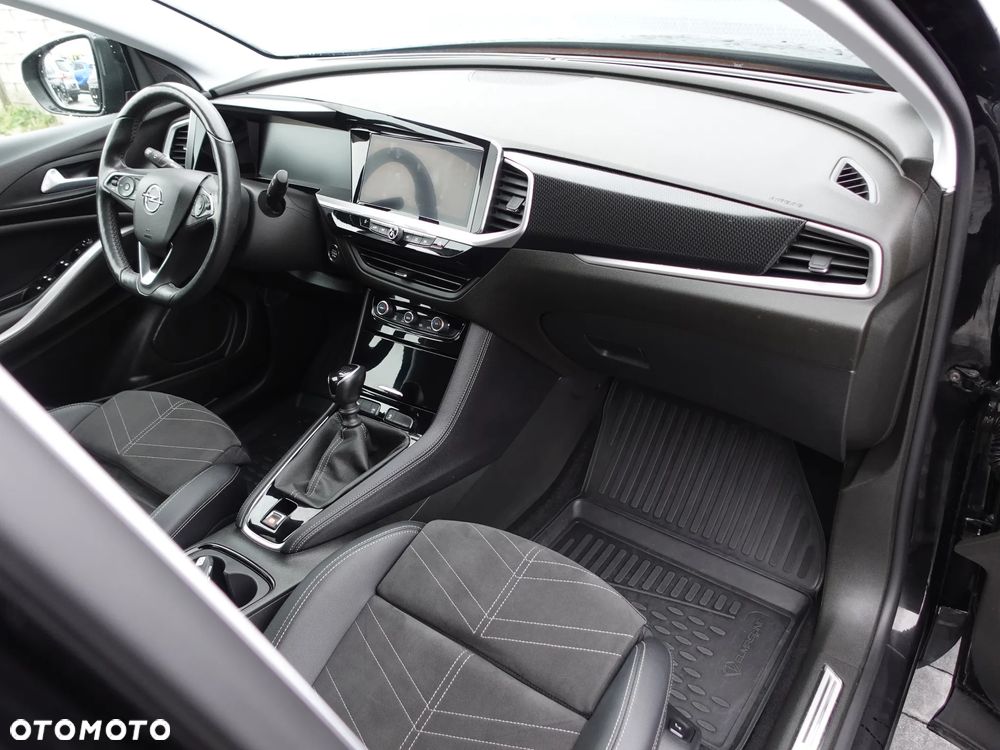 Opel Grandland 1.2 DI Business Elegance - 9