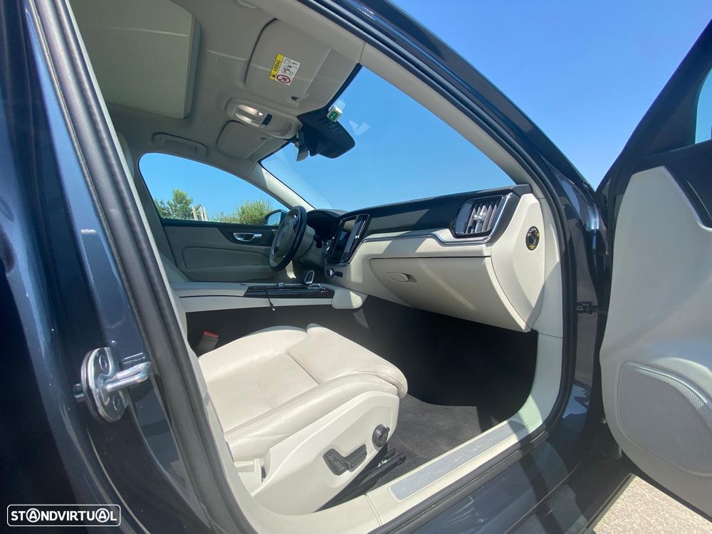 Volvo V60 2.0 T6 AWD TE Plus Bright - 11