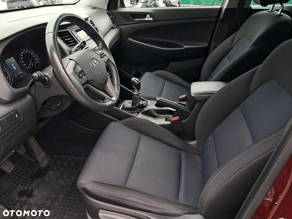 Hyundai Tucson 1.7 CRDI BlueDrive Comfort 2WD - 12