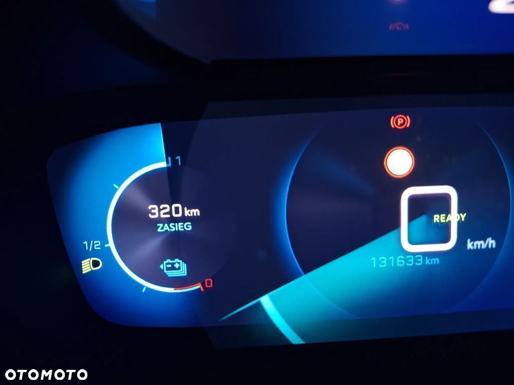 Peugeot 2008 e-2008 GT - 11