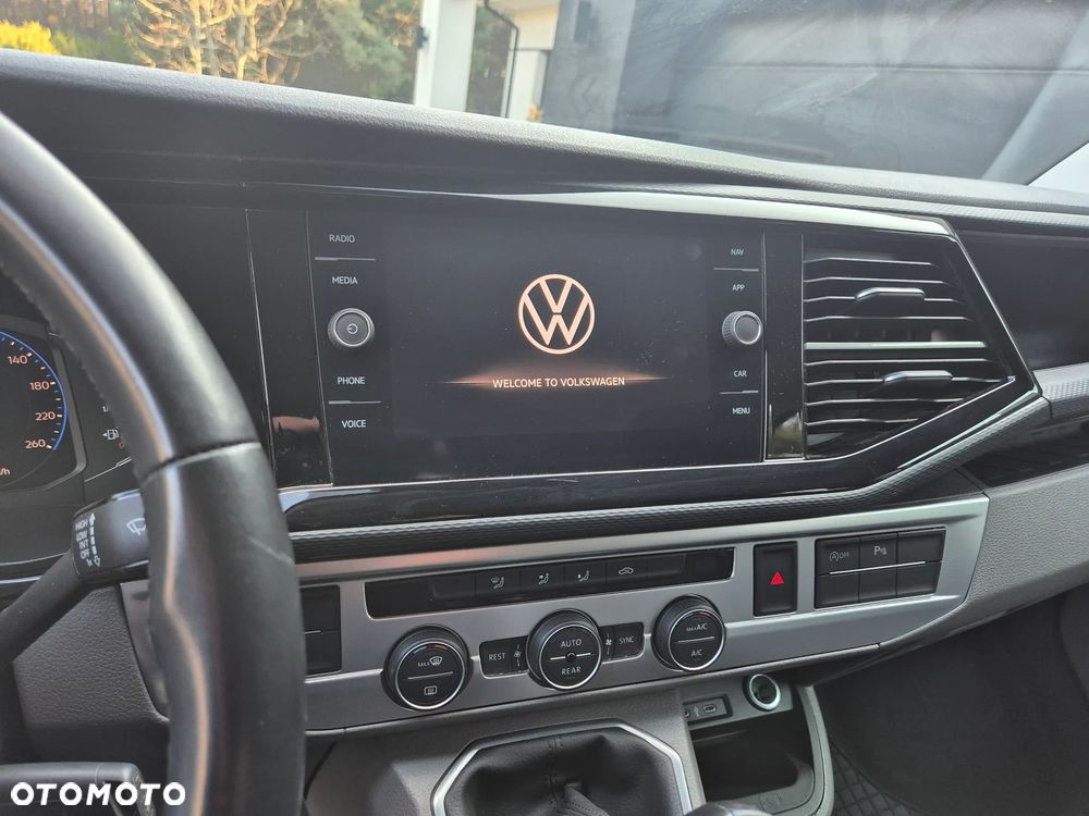 Volkswagen Transporter California T6.1 Beach Tour - 10