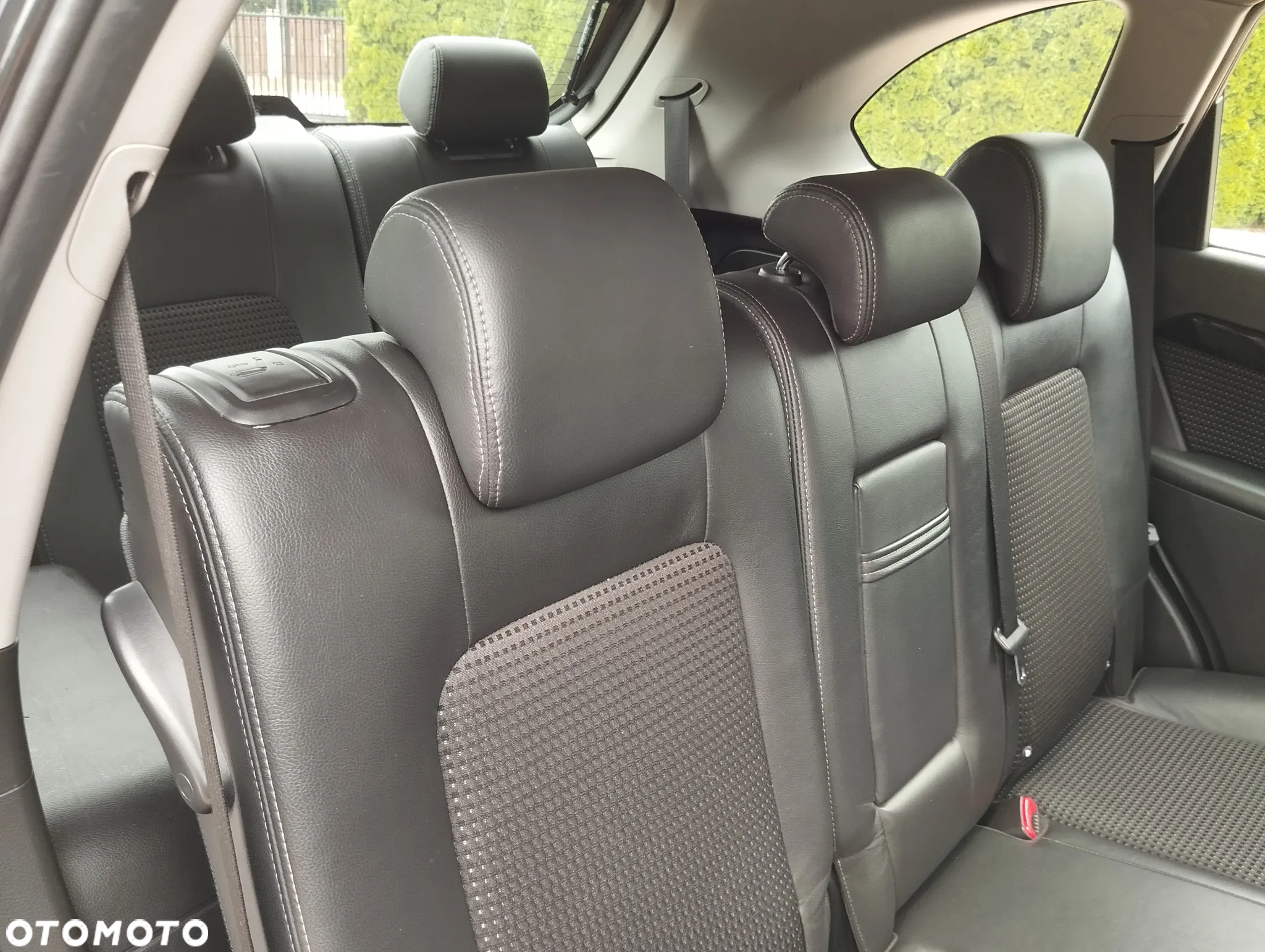 Chevrolet Captiva 2.4 AWD LT+ - 25