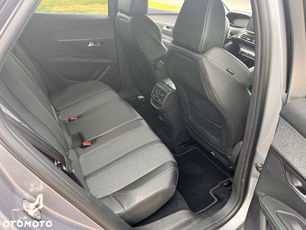 Peugeot 3008 1.2 PureTech Allure Pack S&S EAT8 - 13