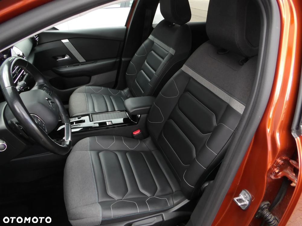 Citroën C4 1.2 PureTech Shine S&S EAT8 - 33