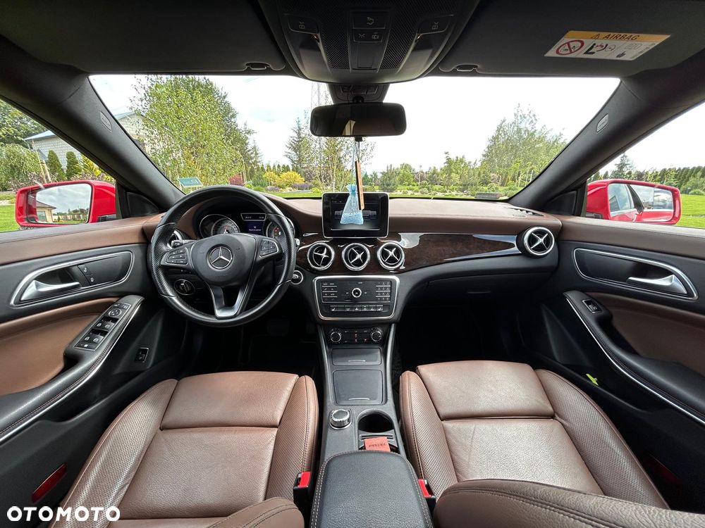 Mercedes-Benz CLA 200 7G-DCT - 8