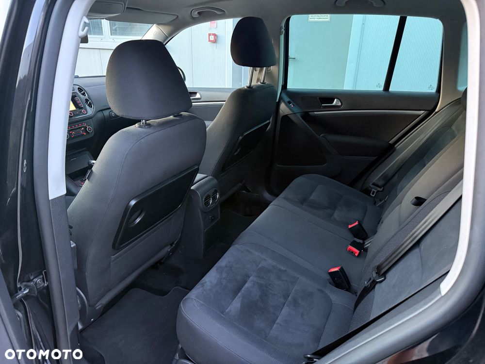 Volkswagen Tiguan 2.0 TDI DPF 4Motion BlueMotion Technology DSG Exclusive - 22
