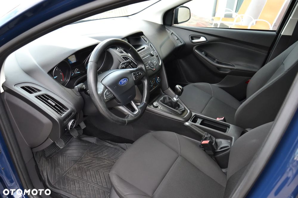 Ford Focus 1.5 TDCi DPF Start-Stopp-System Ambiente - 15