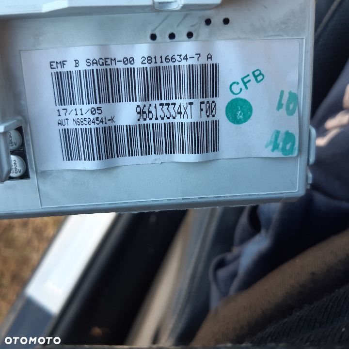 Peugeot Citroen wyświetlacz radia 96613334xt - 2