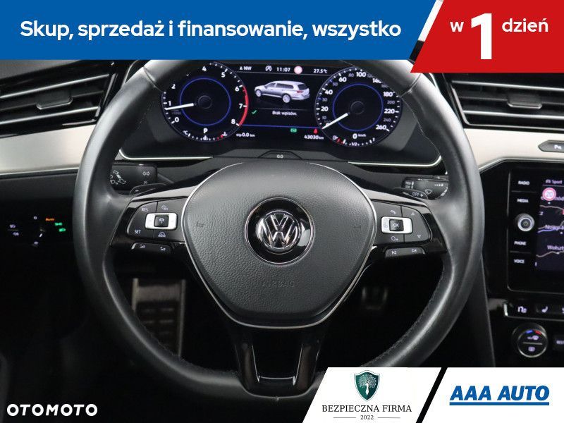 Volkswagen Passat Variant - 18