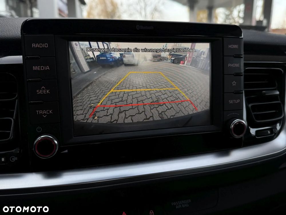 Kia Stonic 1.2 L - 23