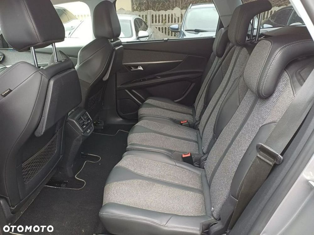 Peugeot 5008 1.2 PureTech Allure S&S - 18