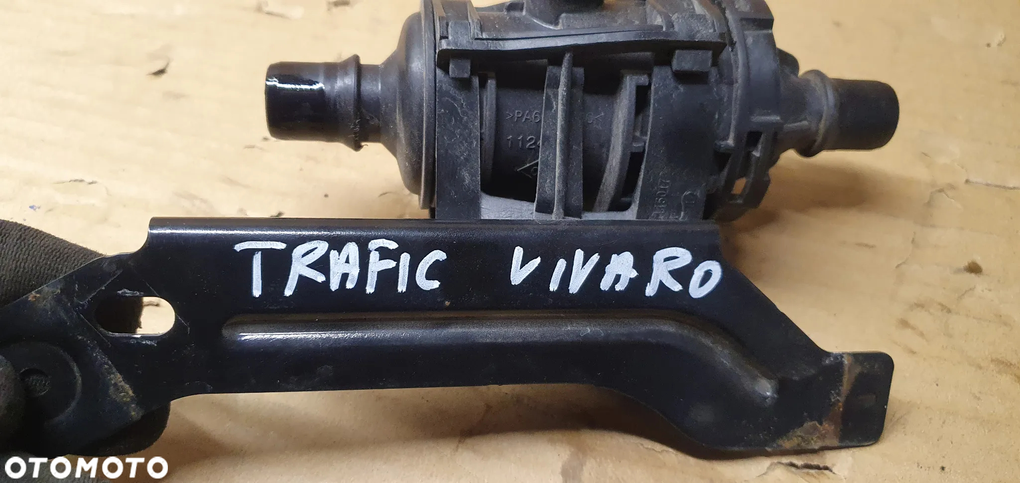 Dodatkowa pompka obiegu wody Renault Trafic IV 4 212001517R - 7
