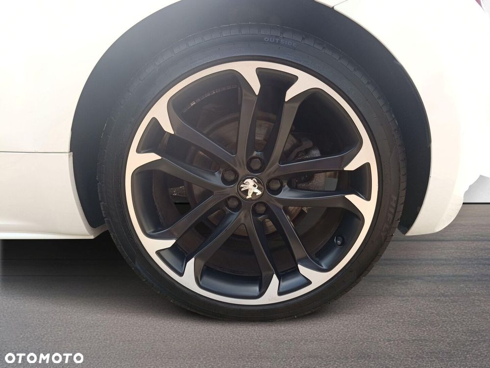 Peugeot RCZ 1.6 THP - 25