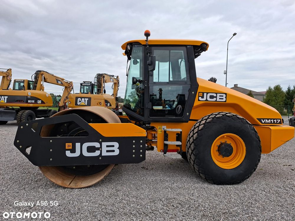 JCB VIBROMAX VM117 Guma-Stal - 1