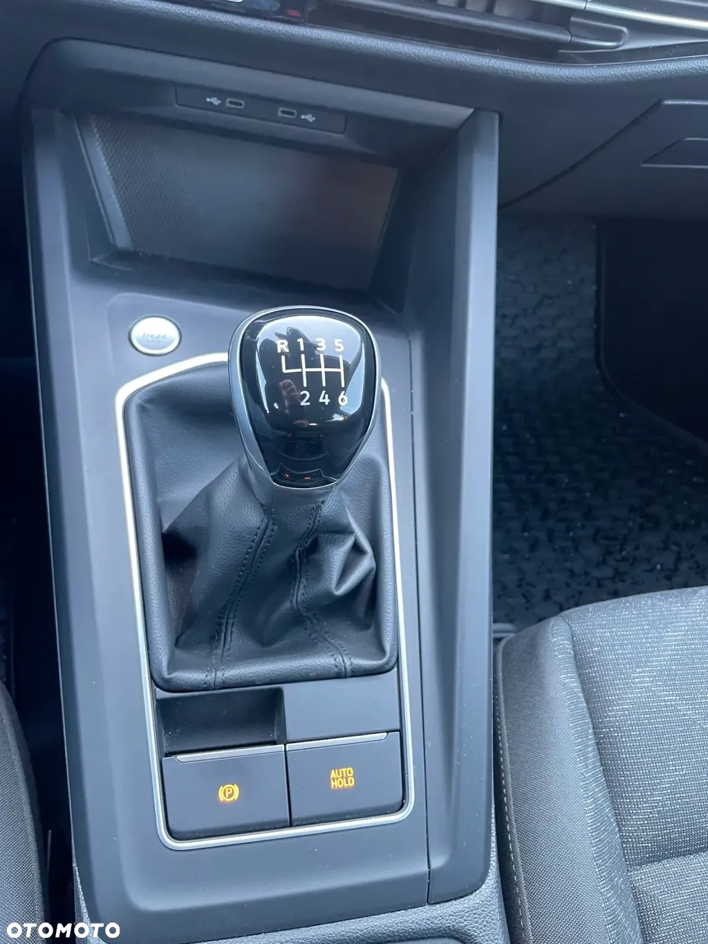 Volkswagen Golf VIII 2.0 TDI Life - 24