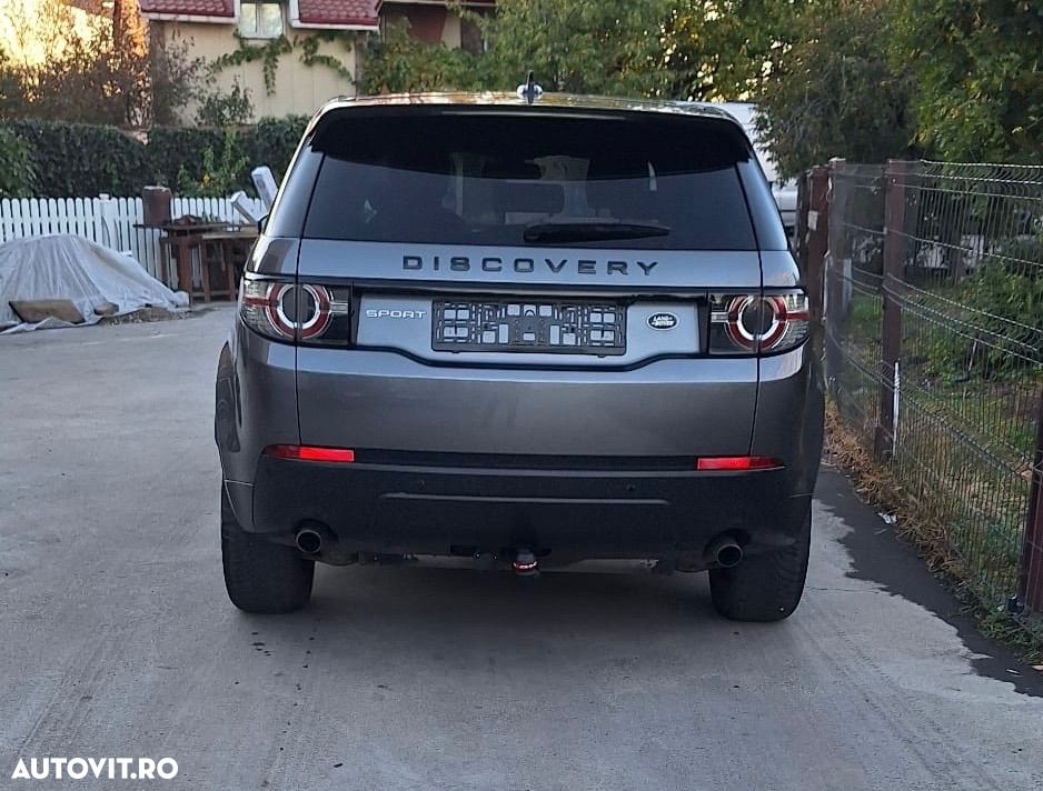 Land Rover Discovery Sport 2.0 D150 R-Dynamic MHEV HSE - 10