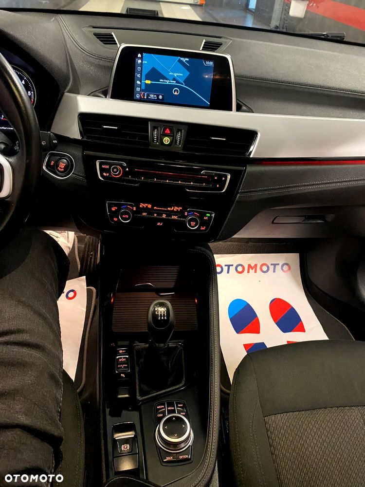 BMW X2 sDrive18d Business Edition - 14