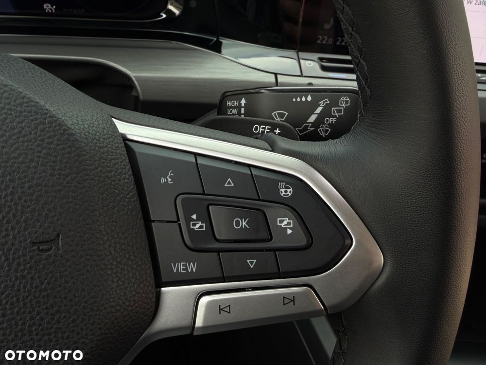 Volkswagen Golf 2.0 TDI SCR DSG R-Line - 29