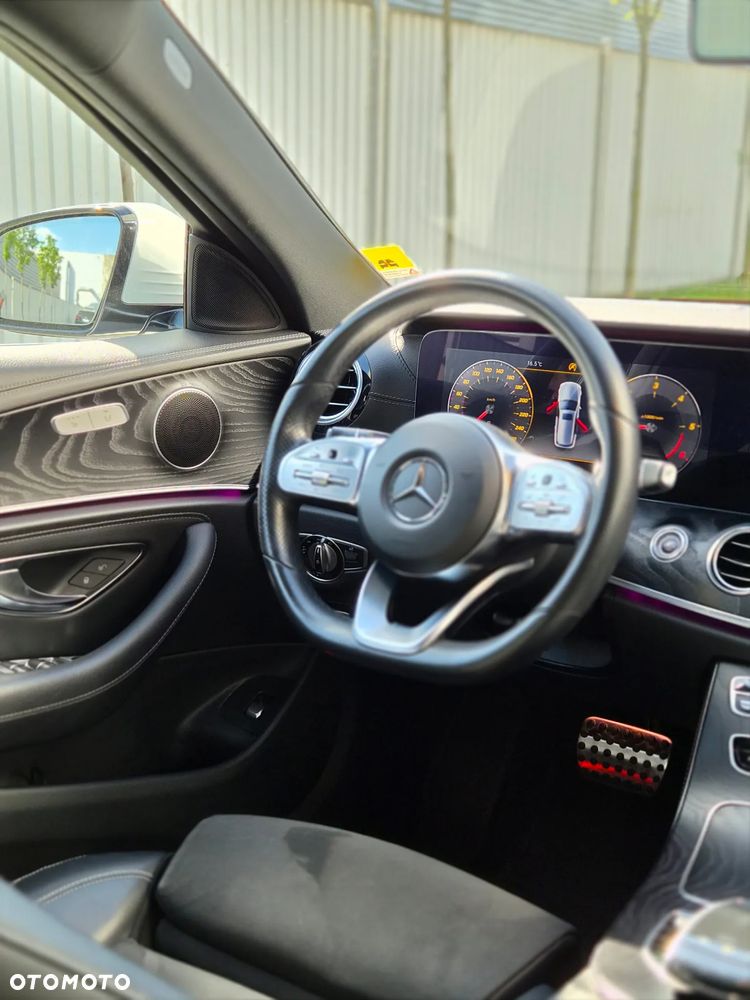 Mercedes-Benz Klasa E 220 d 4-Matic AMG - 39