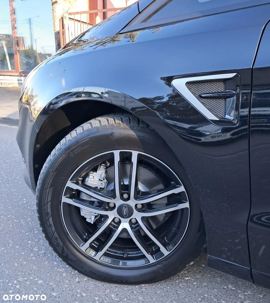 Ford S-Max - 32
