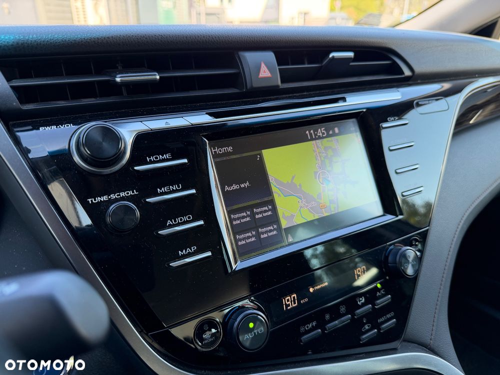 Toyota Camry 2.5 Hybrid Comfort CVT - 12