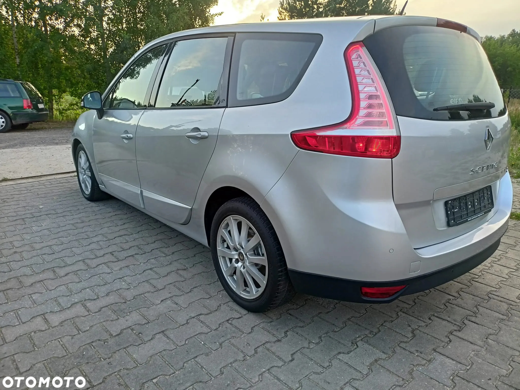 Renault Grand Scenic dCi 150 FAP Luxe - 7