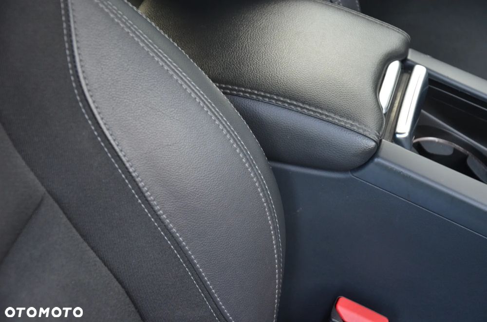 Volvo V60 D2 Drive-E Momentum - 31