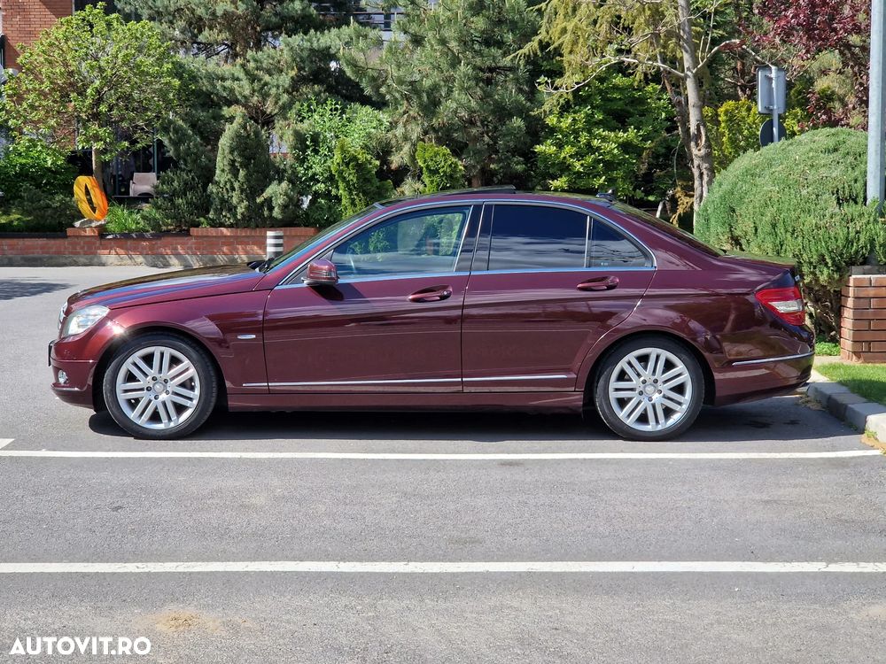 Mercedes-Benz C - 9