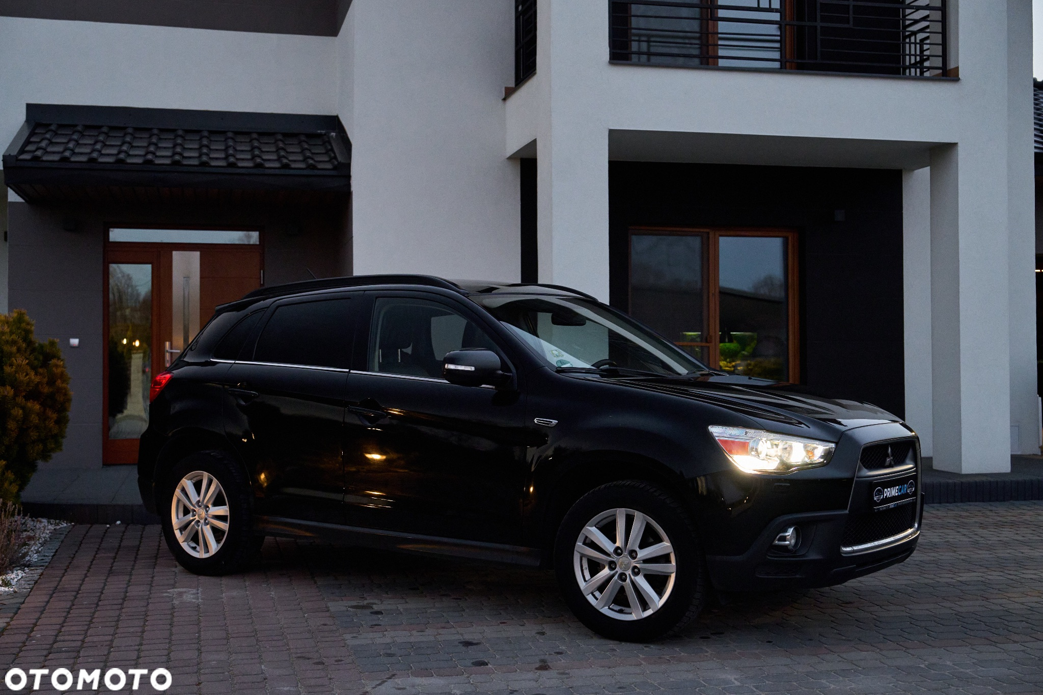 Mitsubishi ASX - 5
