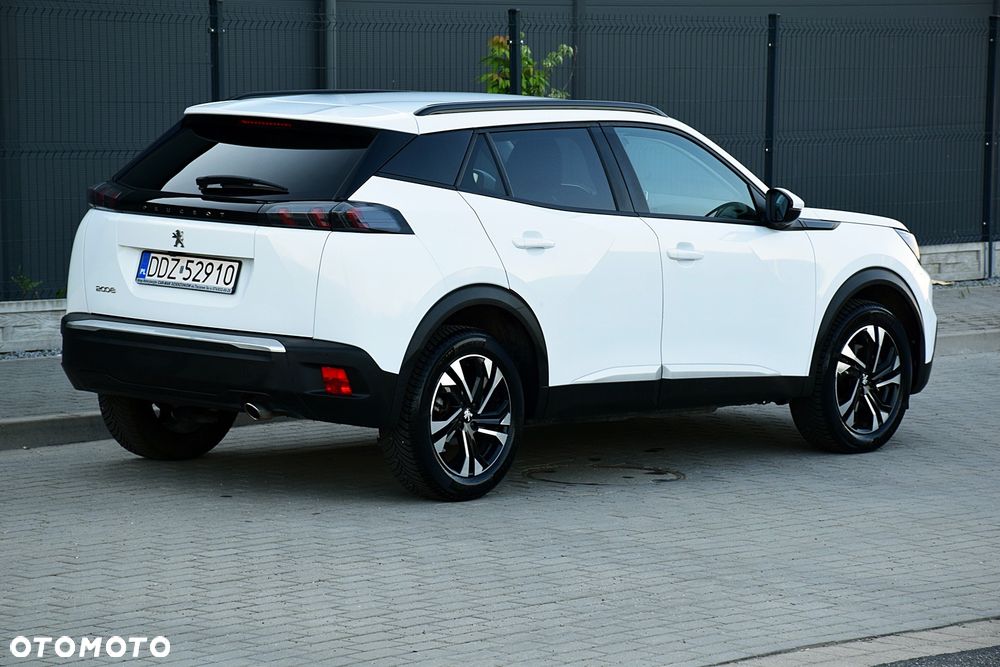 Peugeot 2008 1.5 BlueHDi Allure S&S EAT8 - 4