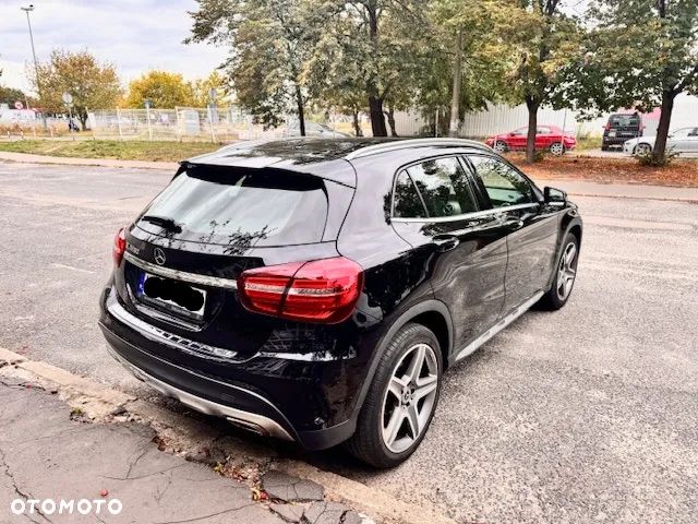 Mercedes-Benz GLA 180 7G-DCT AMG Line - 5