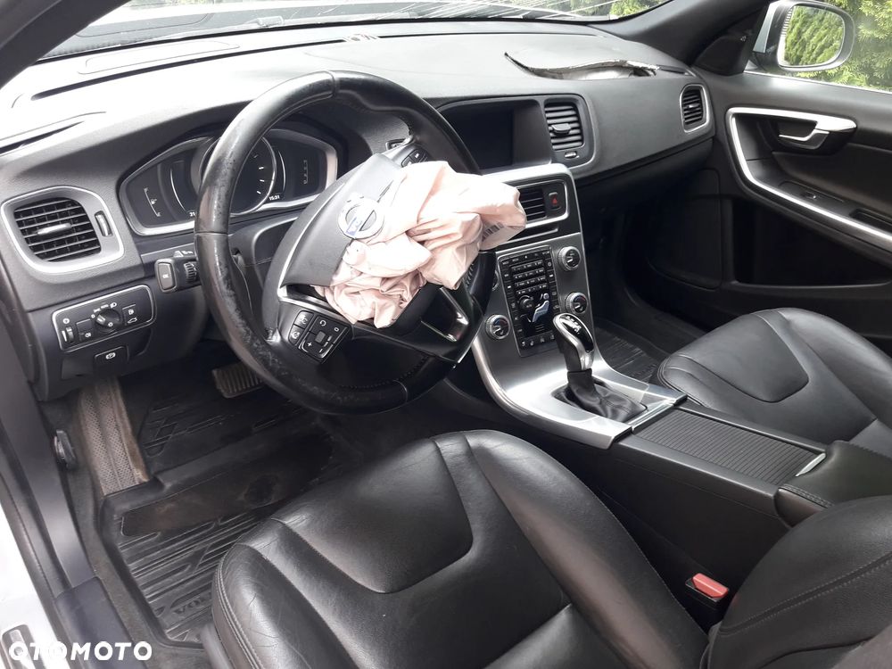 Volvo V60 D2 Drive-E Summum - 9