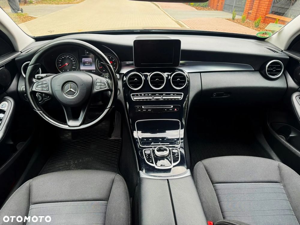 Mercedes-Benz Klasa C 180 7G-TRONIC - 7