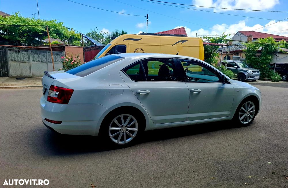 Skoda Octavia 1.4 TSI DSG Style - 5