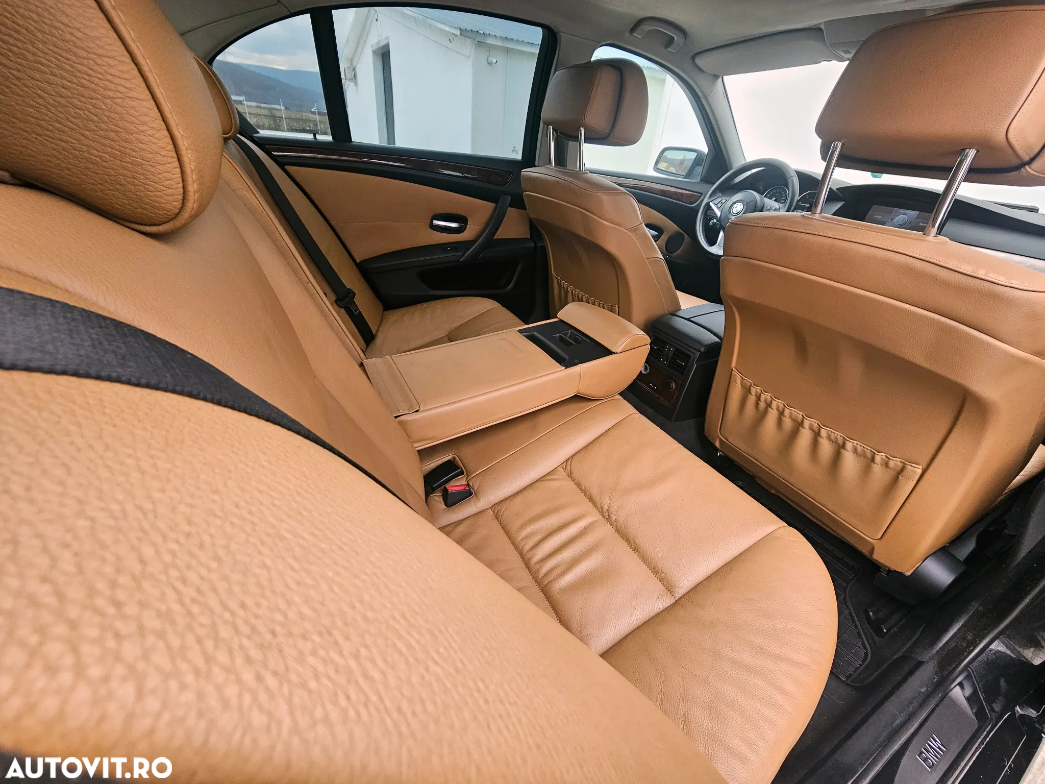 BMW Seria 5 520d - 13