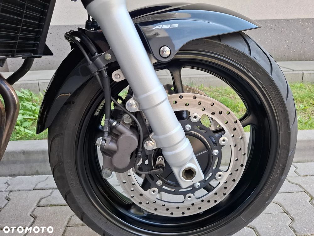 Yamaha FZ6 - 22