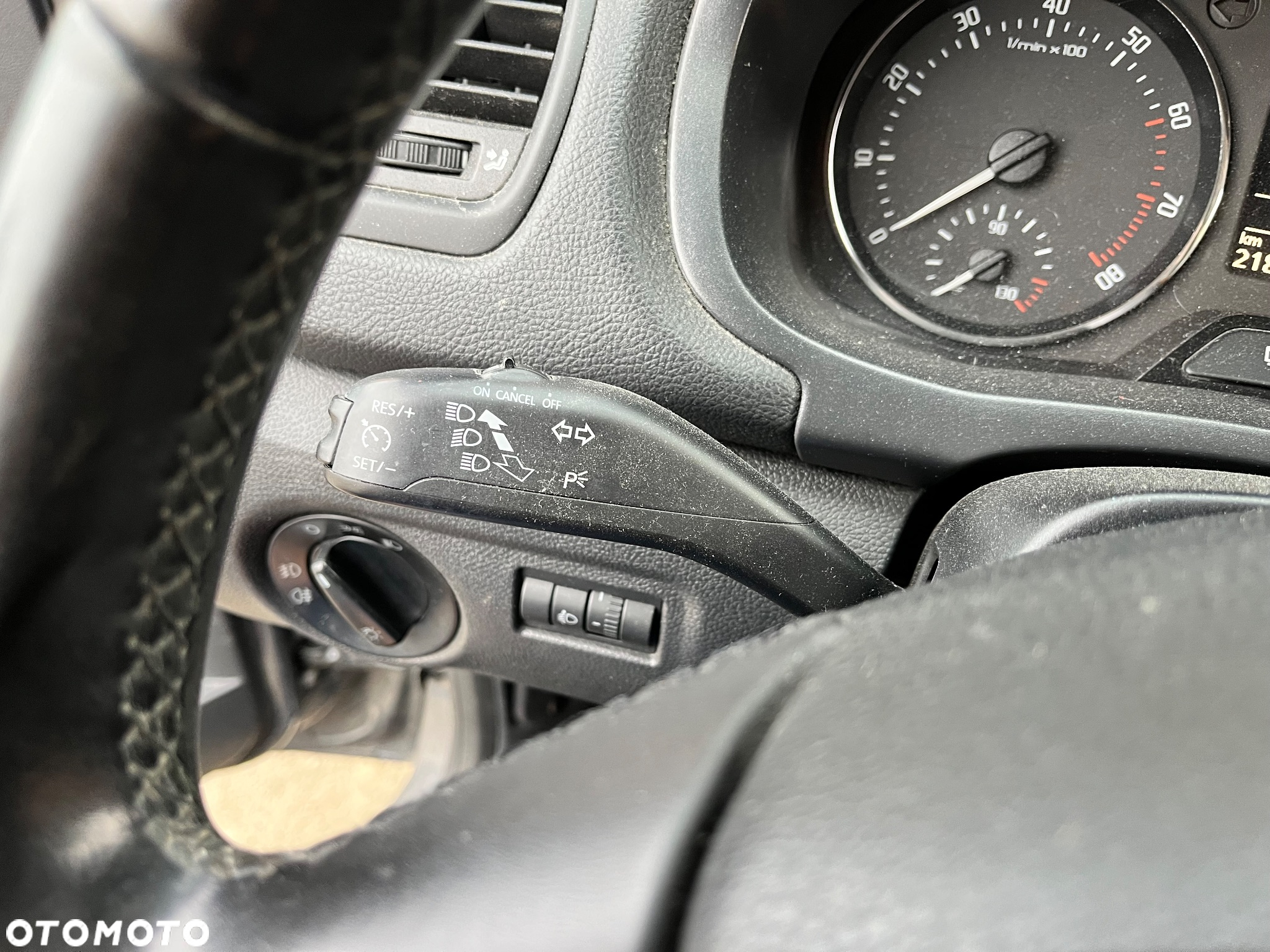 Skoda Fabia 1.2 HTP Combi Active - 11