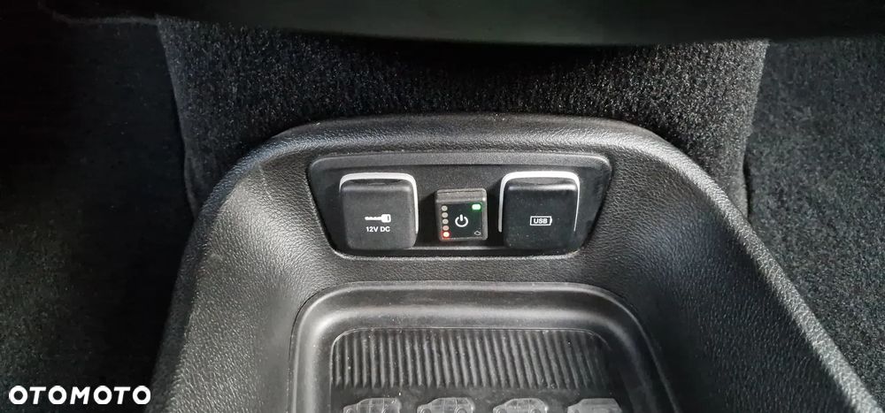 Chrysler Pacifica - 21