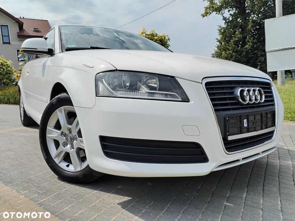 Audi A3 3-drzwiowe 1.6 Ambiente - 1