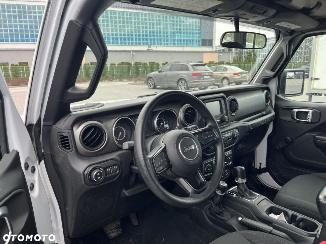 Jeep Wrangler Unlimited GME 2.0 Turbo Sport - 3