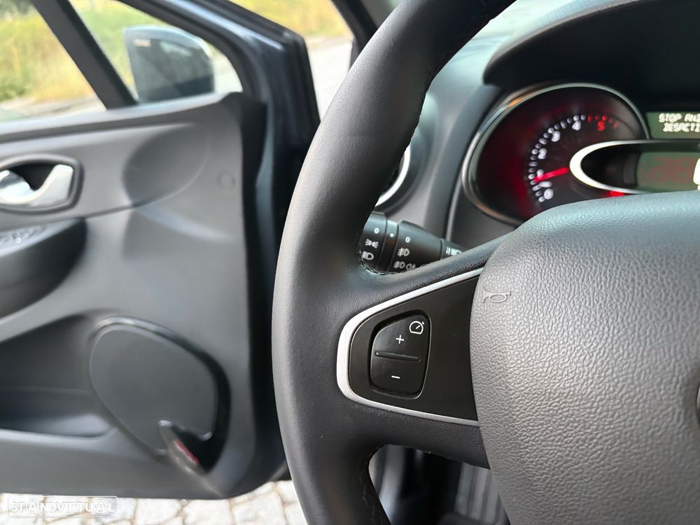 Renault Clio 1.5 dCi Limited EDition - 26