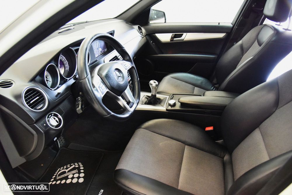 Mercedes-Benz C 250 - 16