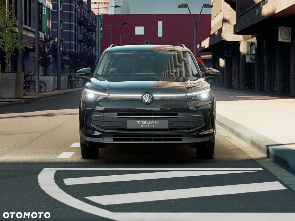 Volkswagen Tiguan - 3