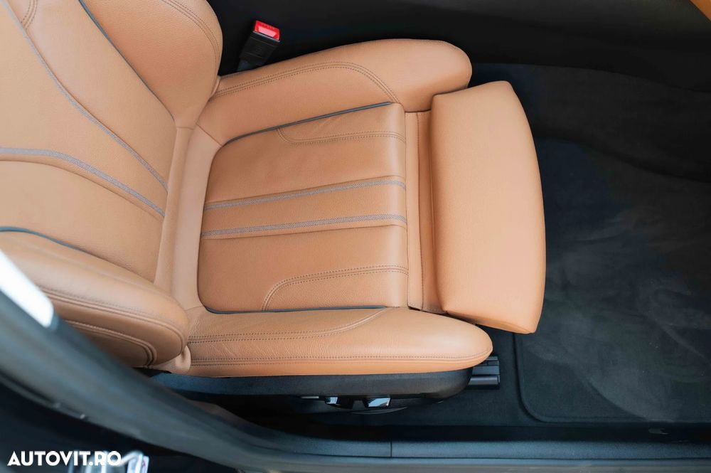 BMW Seria 5 530e xDrive Aut. Luxury Line - 16
