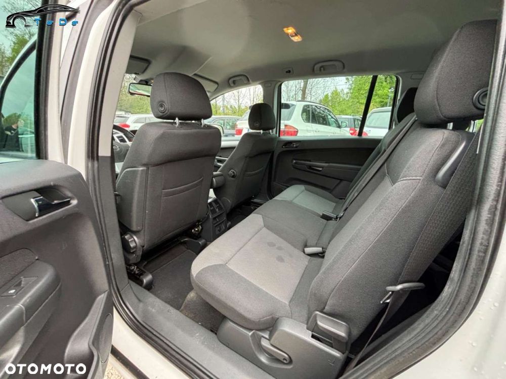 Opel Zafira - 21