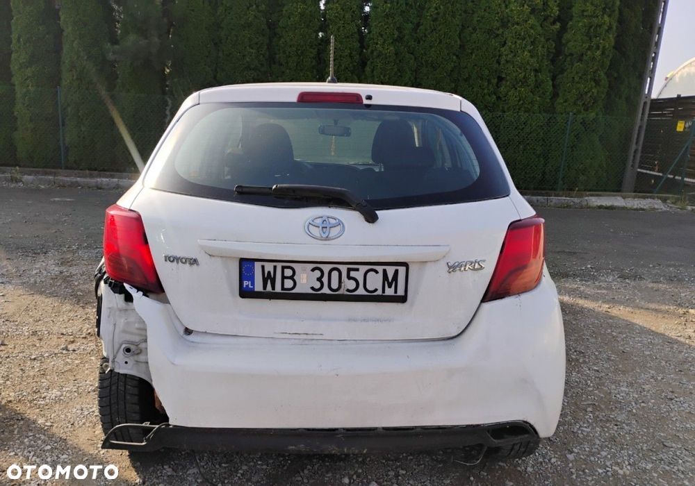 Toyota Yaris - 18